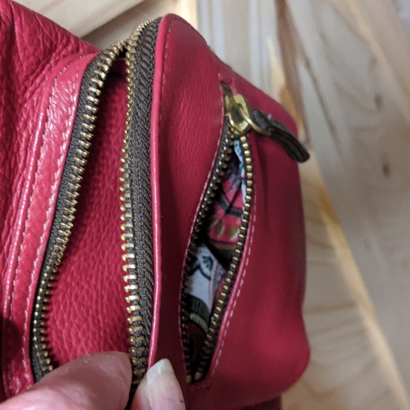 🌟Americana By Sharif Red Pebbled & Brown Leather Crossbody🌟 - Picture 7 of 16